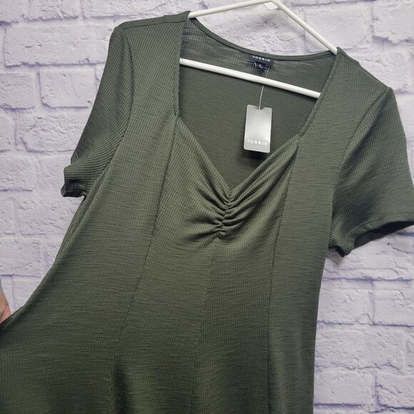 NWT Torrid Fluted Skater Dress Size L Olive Green Cinched Front Stretchy Pockets - Picture 5 of 10